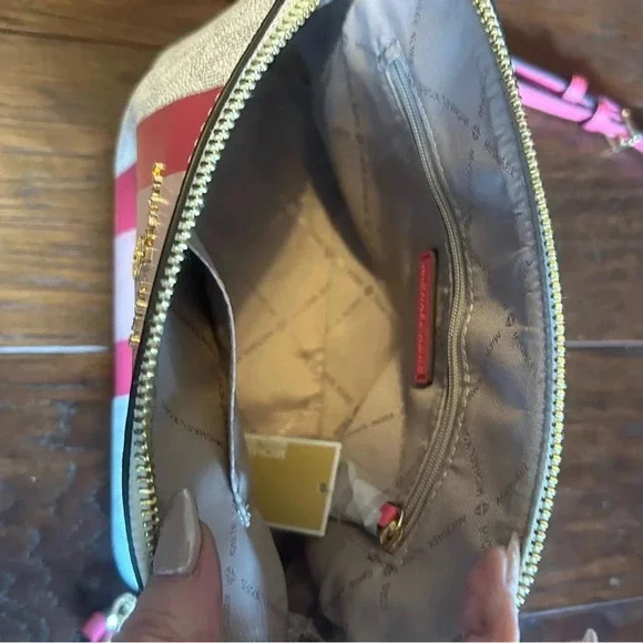 Michael Kors Cindy Striped Hibiscus Dome Crossbody Bag $198 NWT - Picture 11 of 12